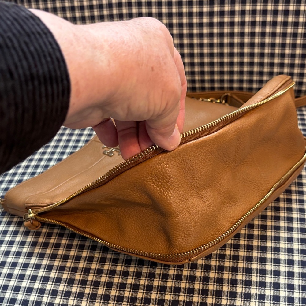 Tory Burch Ivy Tan Leather convertible Shoulder Bag - Picture 8 of 13
